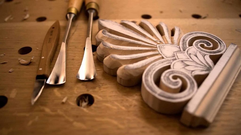 Learn to Carve Greek Acroterion at School of Woodcarving with Woodcarver Alexander Grabovetskiy https://schoolofwoodcarving.io/ #woodcarving #woodworking @grabovetskiy