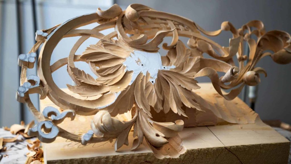 Woodcarving, Hashemi Flowers, Foliage carving, carving leaves in wood, wood carving leaf patterns, carving leaves in wood, flower carving, carving flowers, wood carving flower patterns, wooden carved flowers, hand carved flowers, floral carving designs, Floral carving, hand carved flowers, hand carved wooden flowers, learn to carve flowers, learn to carve flowers in wood, How to carve basic flower,