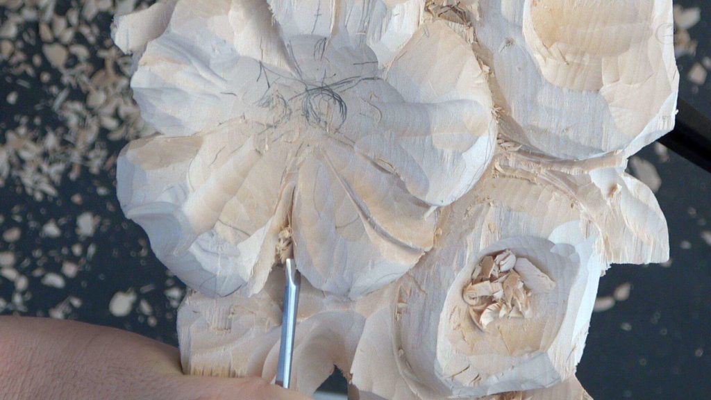 wood carving, Woodcarving, Hashemi Flowers, Foliage carving, carving leaves in wood, wood carving leaf patterns, carving leaves in wood, flower carving, carving flowers, wood carving flower patterns, wooden carved flowers, hand carved flowers, floral carving designs, Floral carving, hand carved flowers, hand carved wooden flowers, learn to carve flowers, learn to carve flowers in wood, How to carve basic flower,