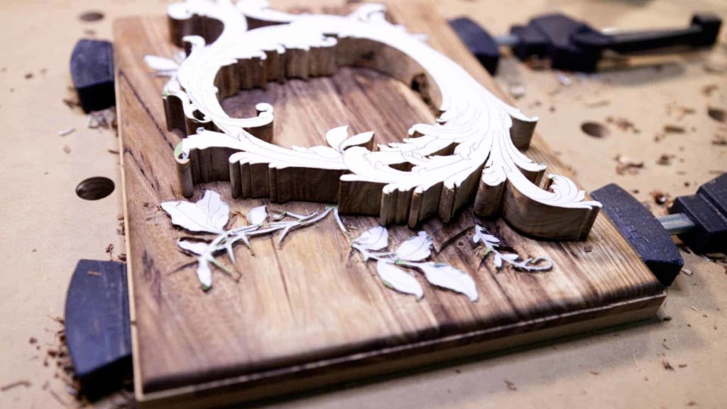 Real Gopher wood - Acacia- Olive Wood Woodcarving. How to Carve Box for a Bible with a Lily Flower