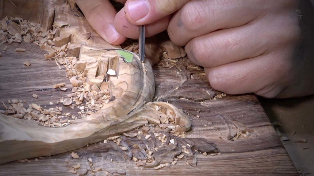 Real Gopher wood - Acacia- Olive Wood Woodcarving. How to Carve Box for a Bible with a Lily Flower