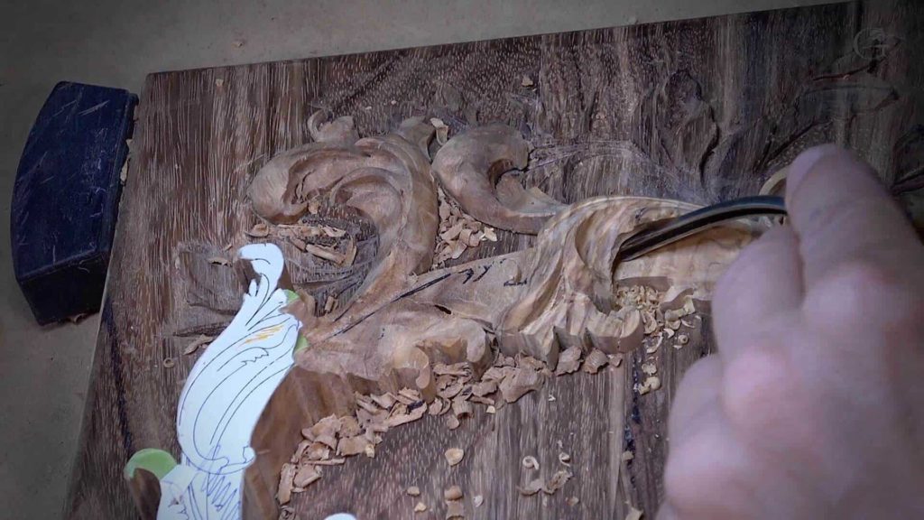 Real Gopher wood - Acacia- Olive Wood Woodcarving. How to Carve Box for a Bible with a Lily Flower