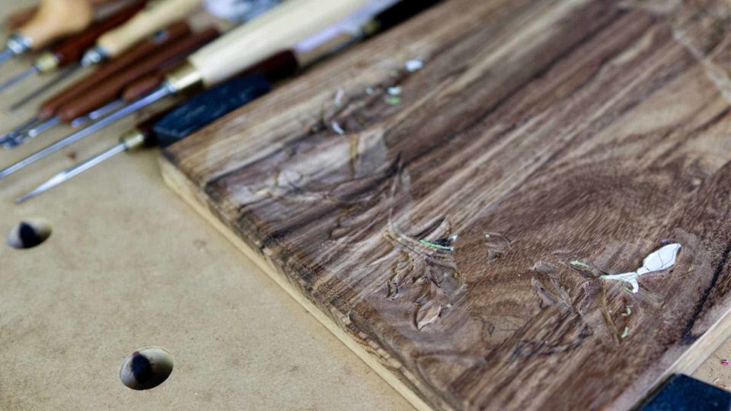Real Gopher wood - Acacia- Olive Wood Woodcarving. How to Carve Box for a Bible with a Lily Flower