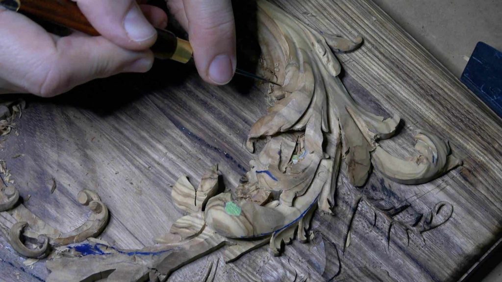 wood carving, Woodcarving, Hashemi Flowers, Foliage carving, carving leaves in wood, wood carving leaf patterns, carving leaves in wood, flower carving, carving flowers, wood carving flower patterns, wooden carved flowers, hand carved flowers, floral carving designs, Floral carving, hand carved flowers, hand carved wooden flowers, learn to carve flowers, learn to carve flowers in wood, How to carve basic flower, grabovetskiy