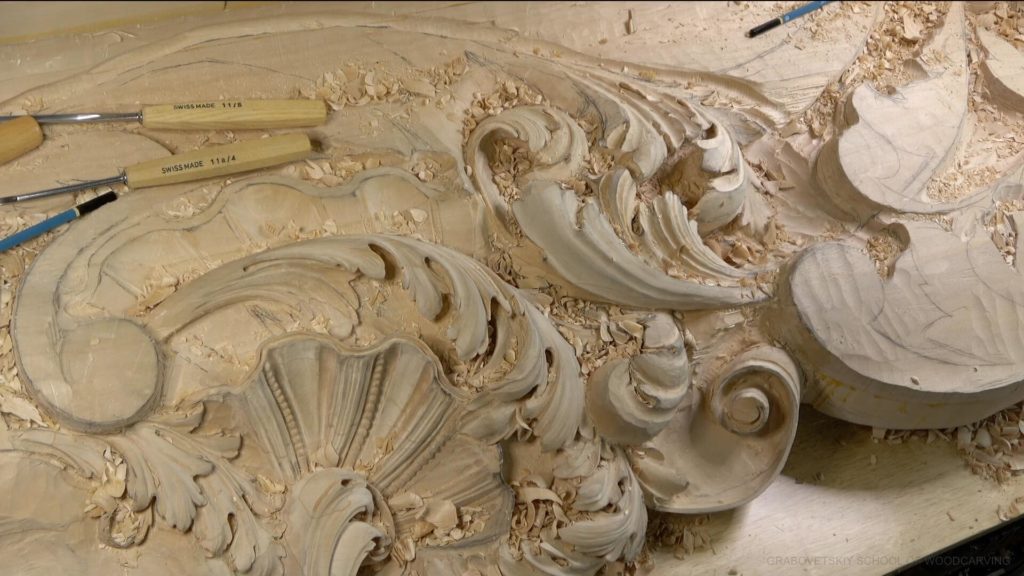 Wood Carving course Venetian inspired room